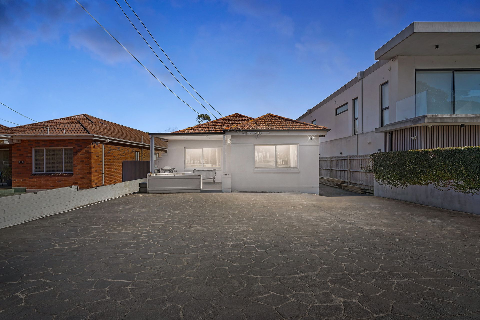 311 The Grand Parade, Sans Souci, Sans Souci - Thumbnail 7
