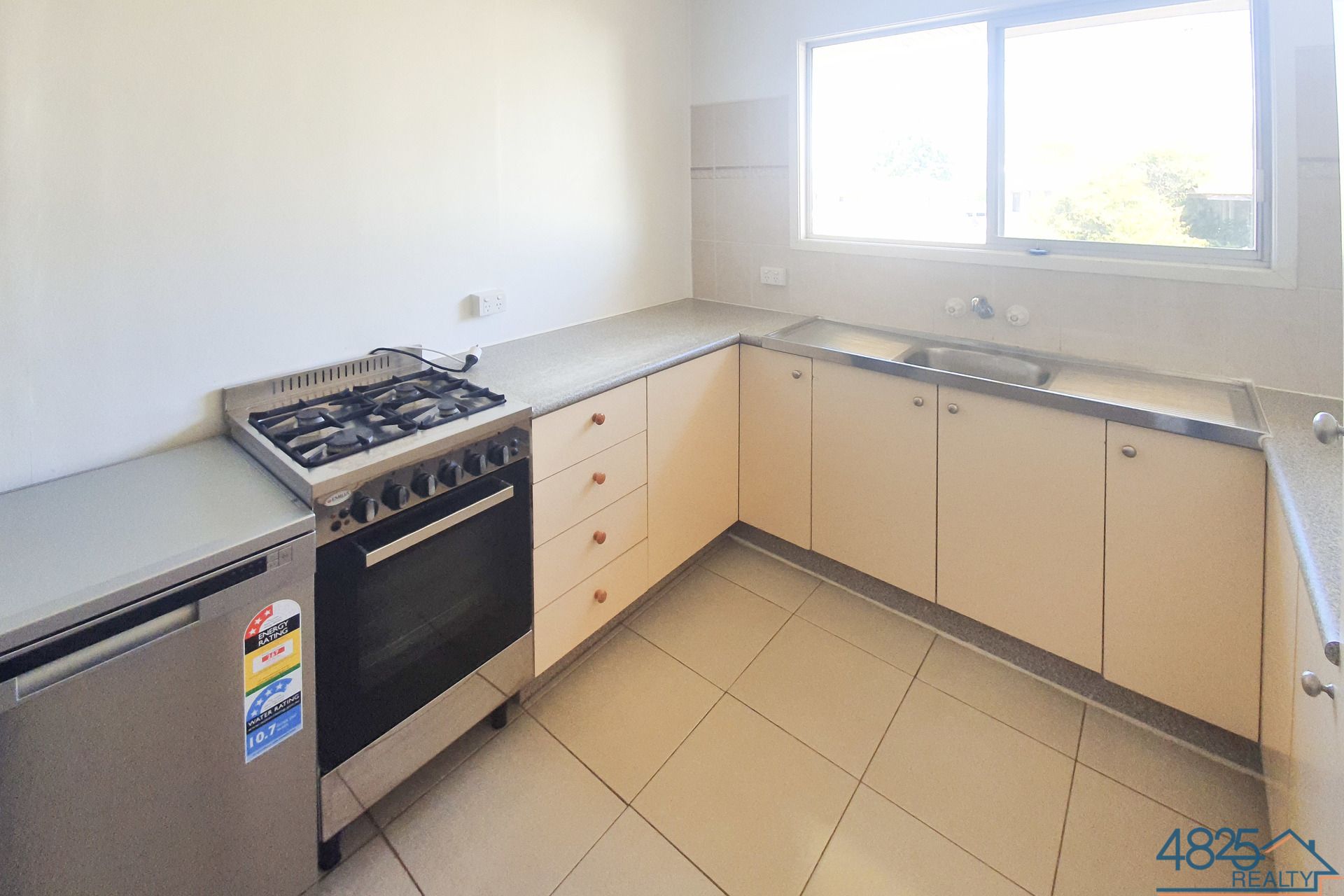 57 Opal Street Mount Isa QLD, Mount Isa City - Thumbnail 6