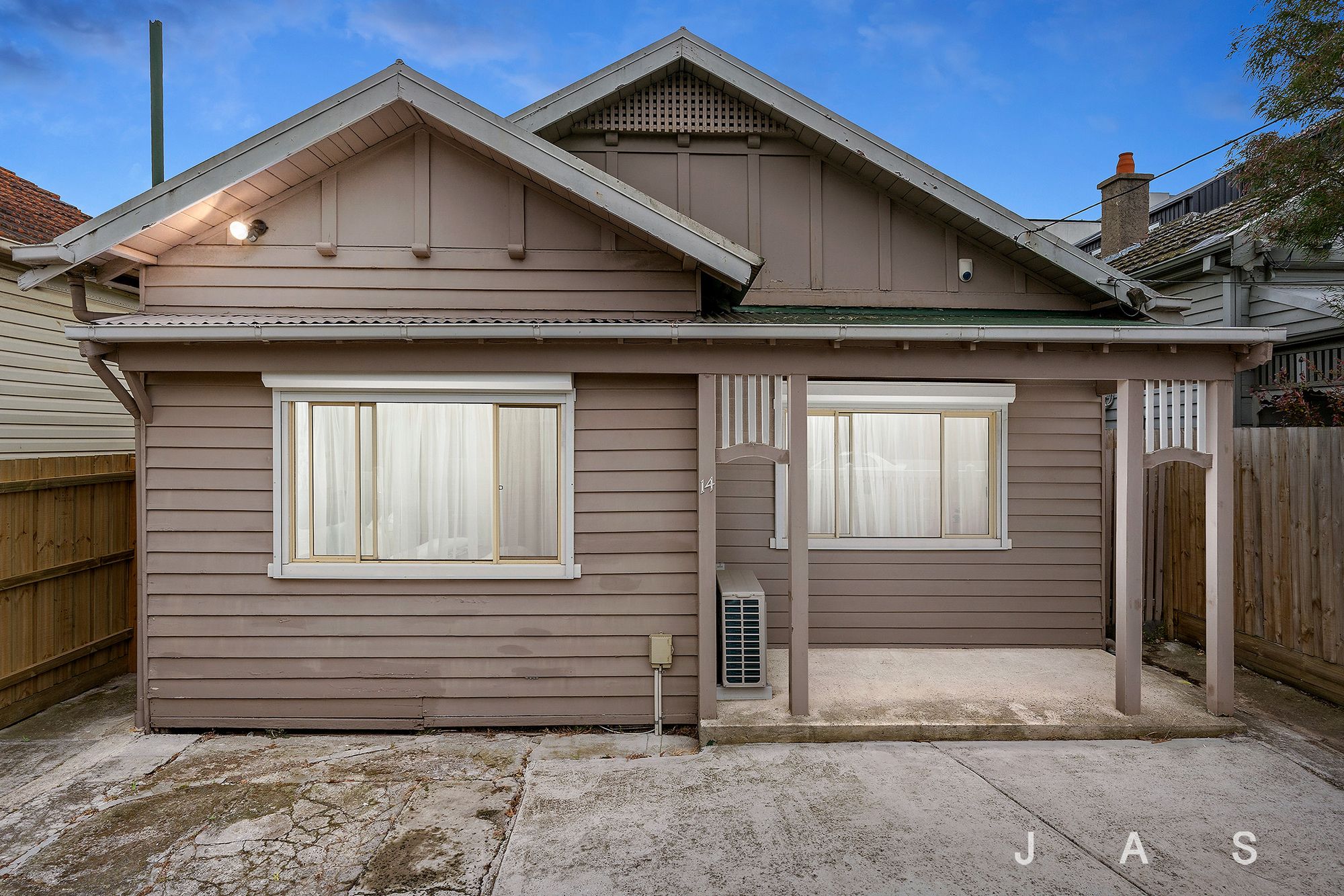 14 Raleigh Street Footscray VIC, Footscray - Thumbnail 2