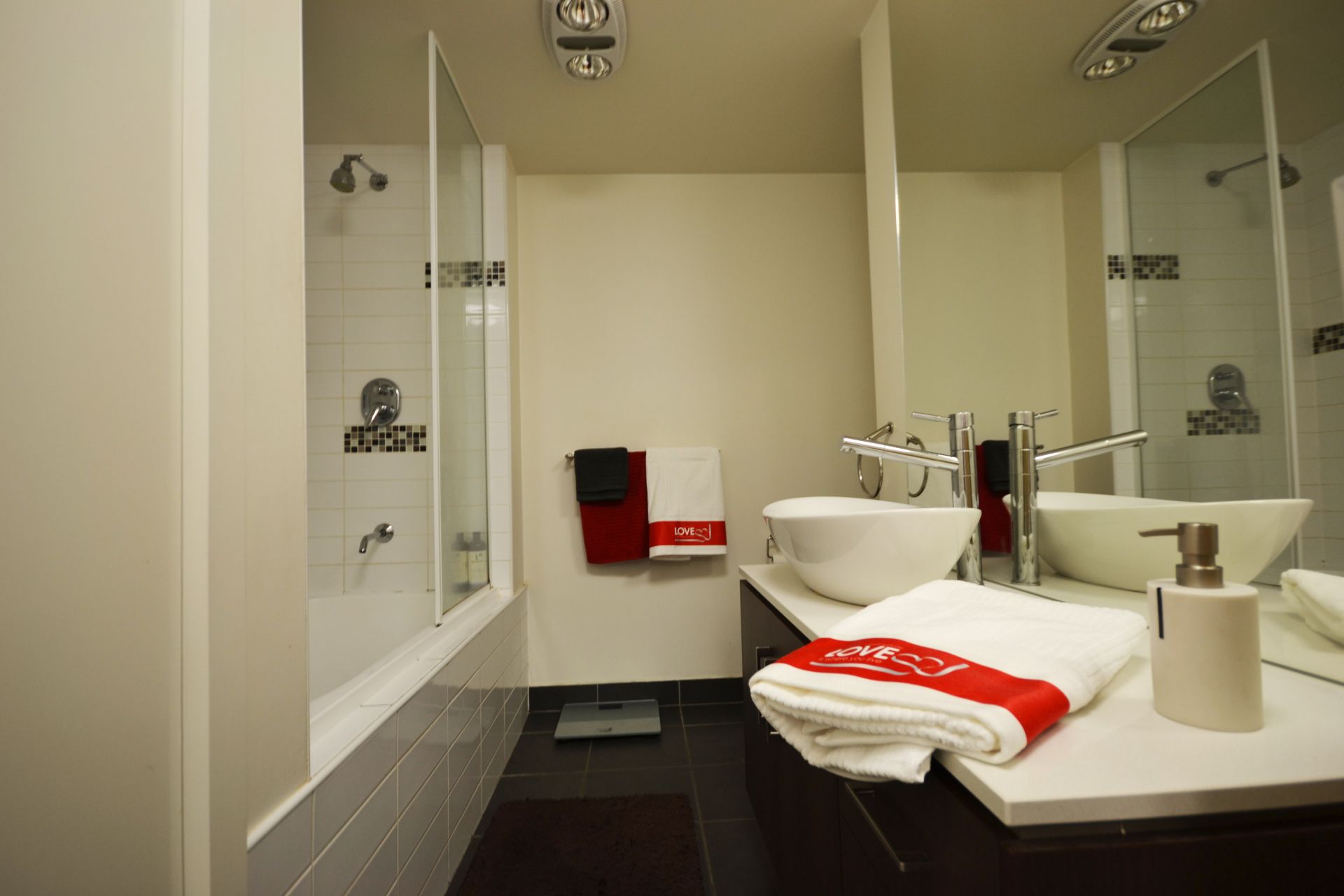 SOLD OFF-MARKET

Stylish One-Bedroom Apartment – Perfect For Investors Or First-Home Buyers!