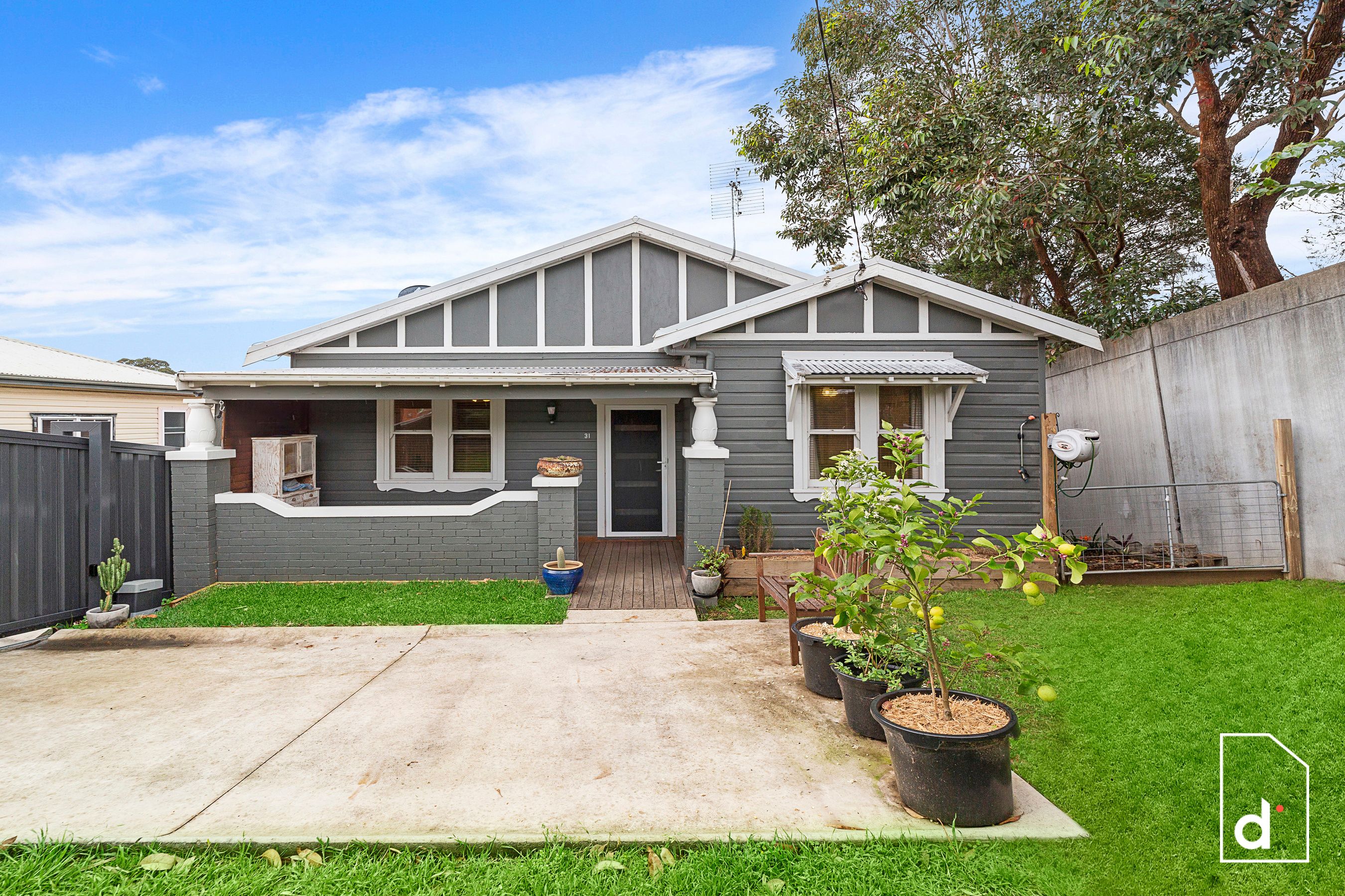 31 Mount Keira Road, West Wollongong NSW 2500