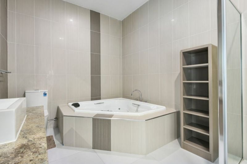 10 Wattlebird Crescent, Reservoir