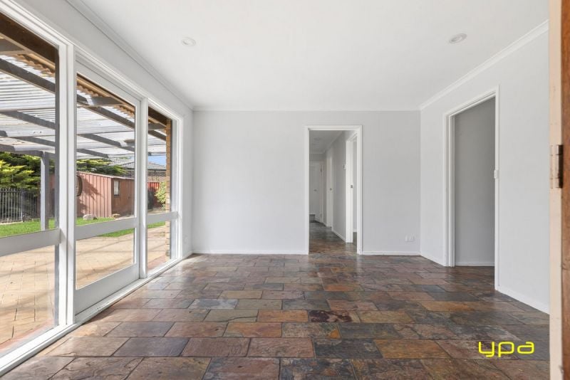 12 Strathavan Drive Berwick VIC, Berwick - Thumbnail 8