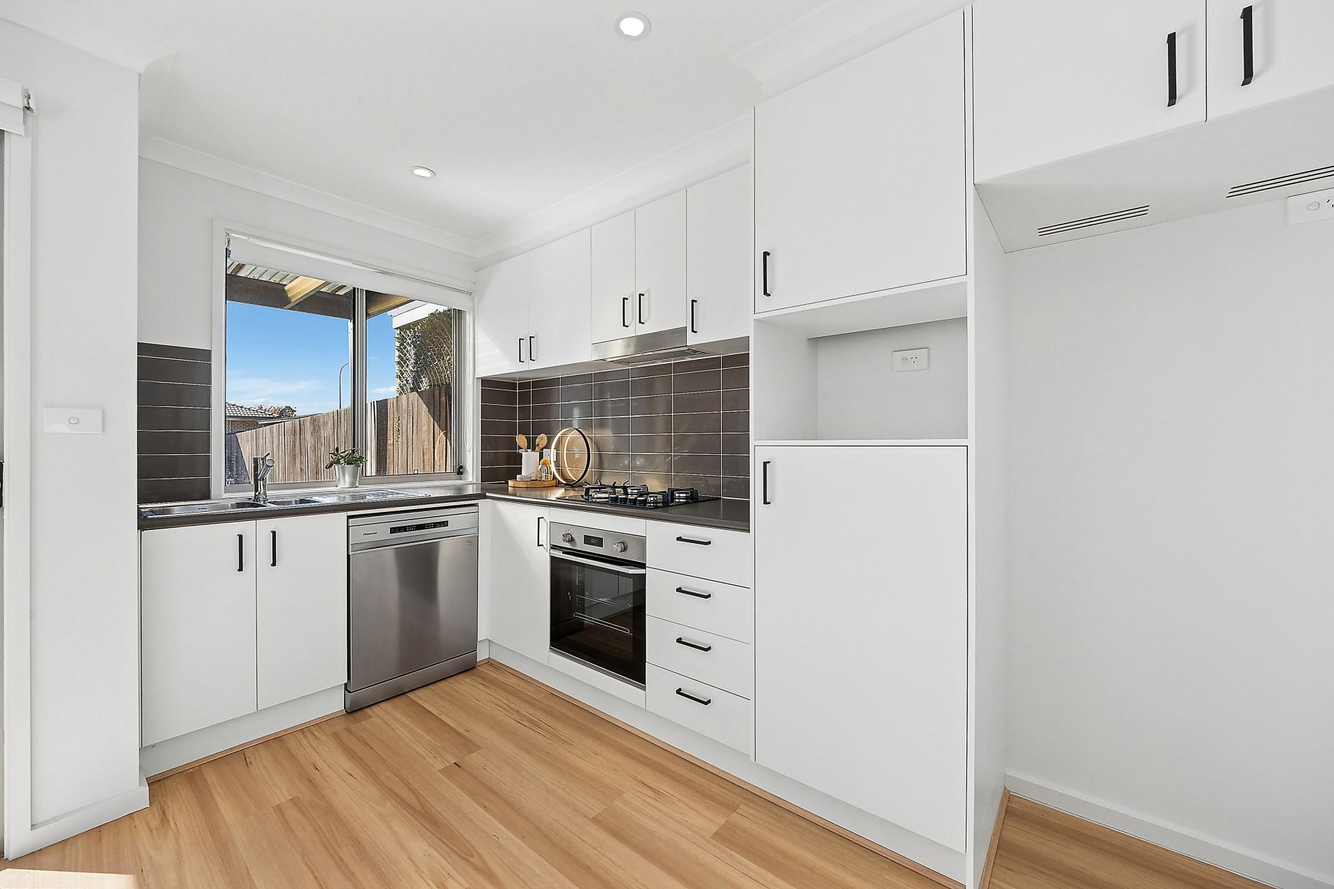 52 Lansdown Crescent, Casey, Casey - Thumbnail 6