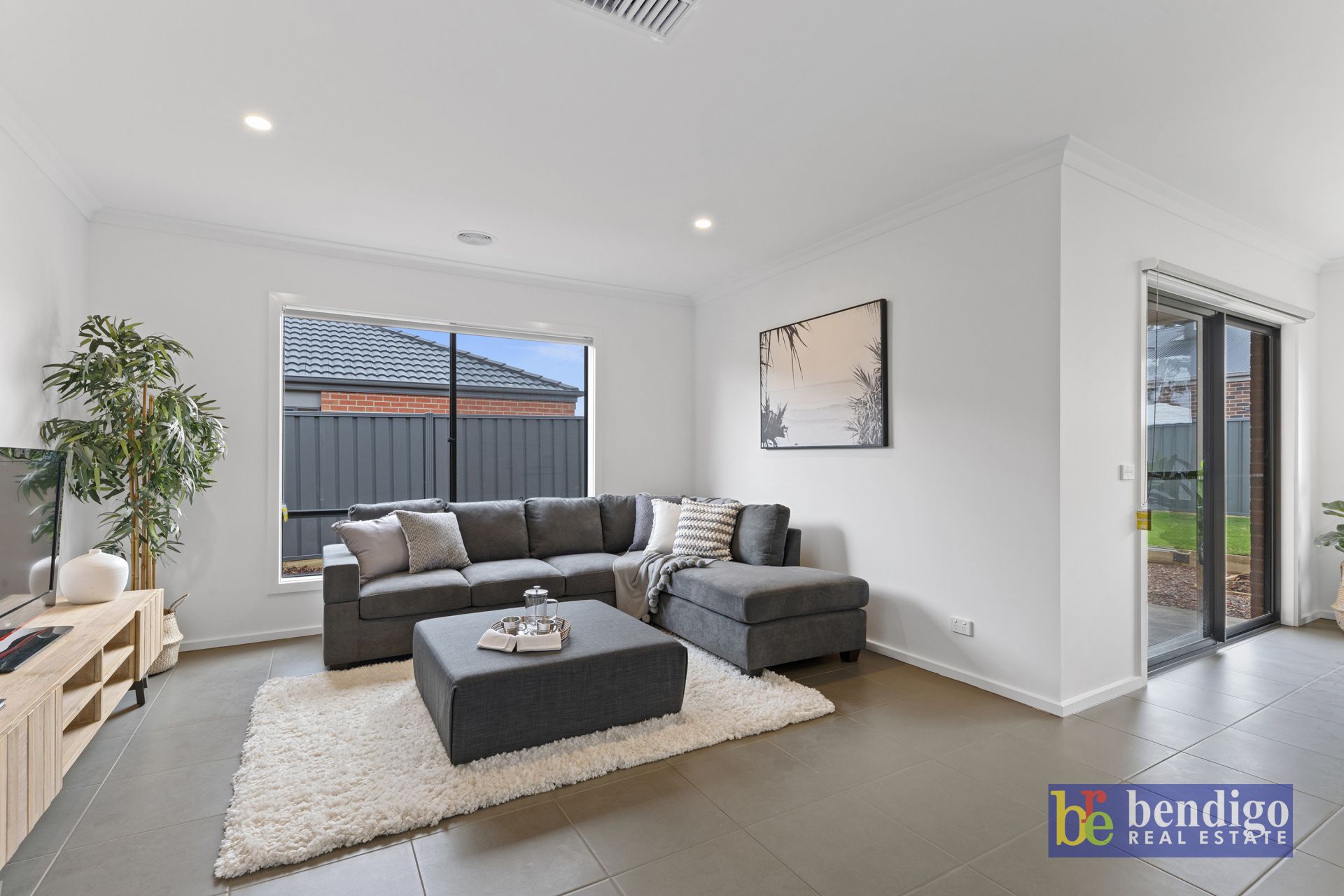26 Eucalyptus Street Jackass Flat VIC, Flat - Thumbnail 3