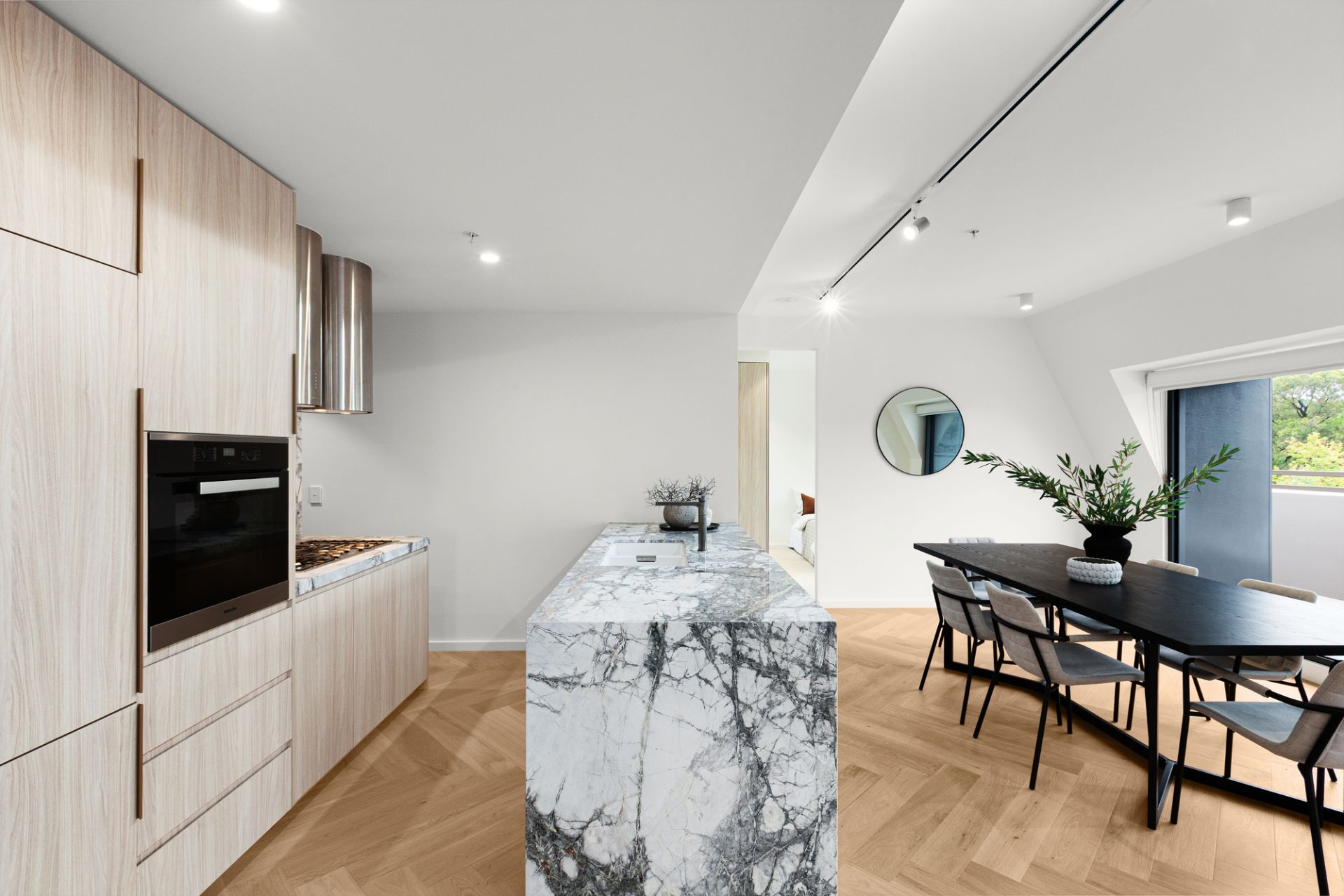 209/85 Maling Road, Canterbury, Canterbury - Thumbnail 3