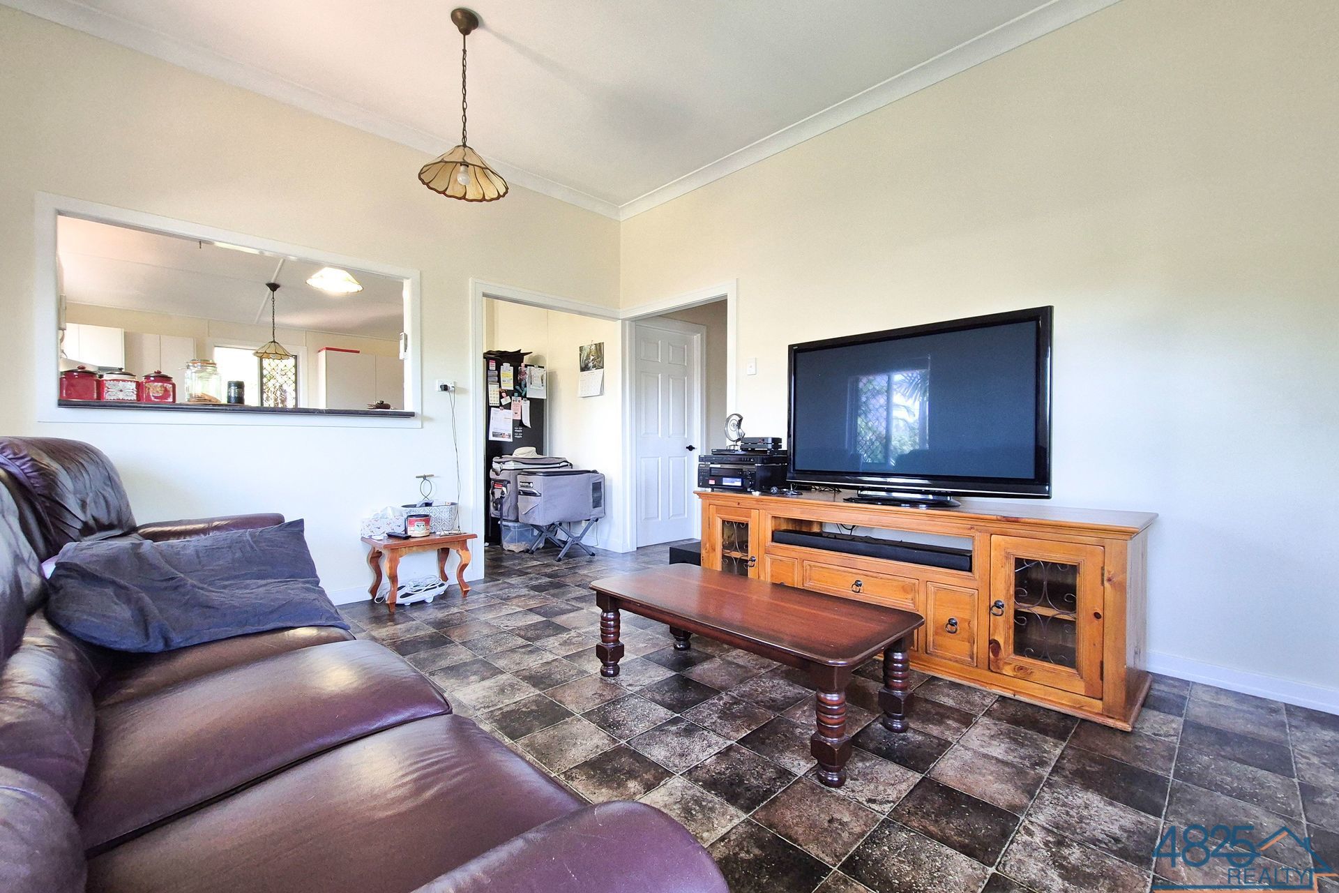 21 Hilton Road Mount Isa QLD, Mount Isa City - Thumbnail 5
