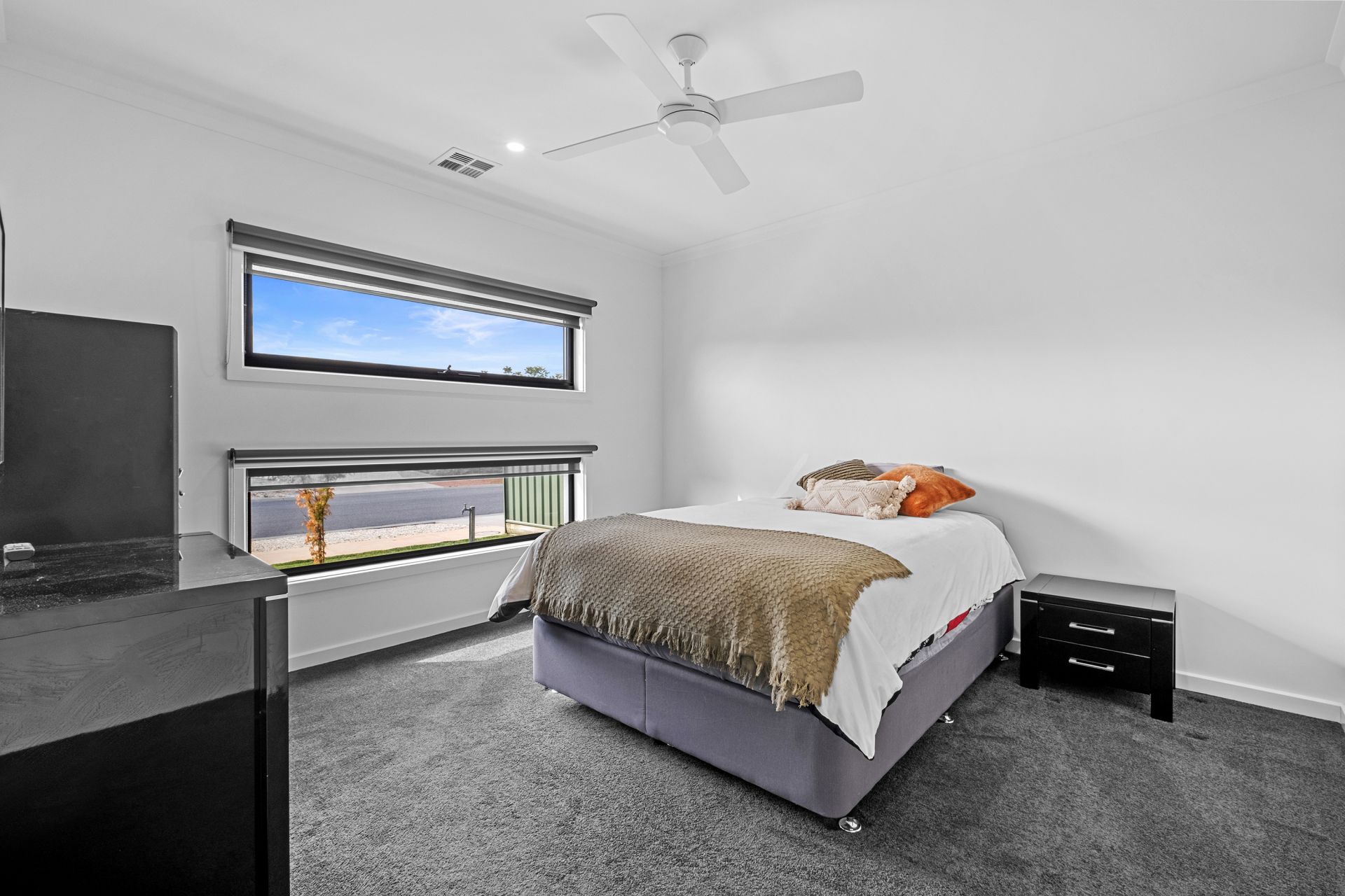 19 Cloverfields Drive, Epsom, Epsom, Epsom - Thumbnail 6