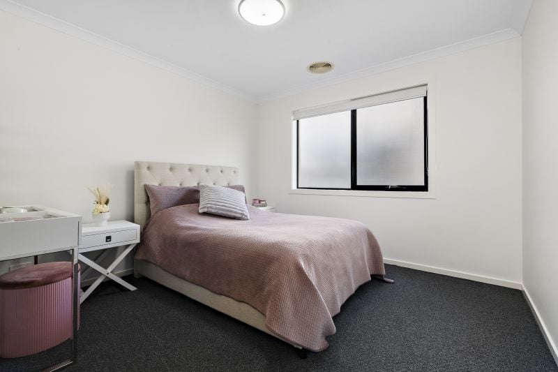 35 Elysee Avenue, South Morang