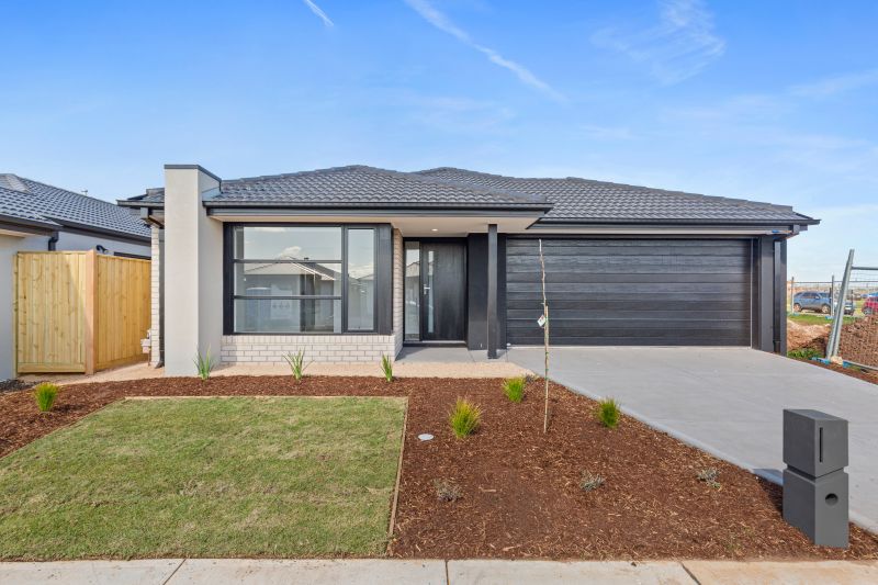 4 Tipperary Drive, Rockbank