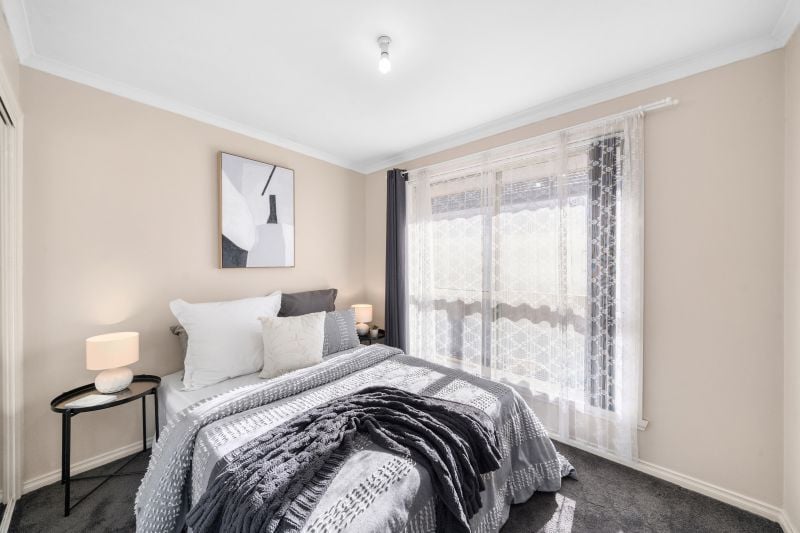 1/1 Pine Street, Thomastown