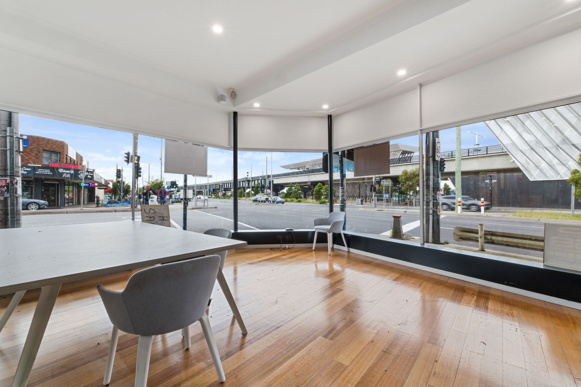 Prime Retail Opportunity in the Heart of Reservoir