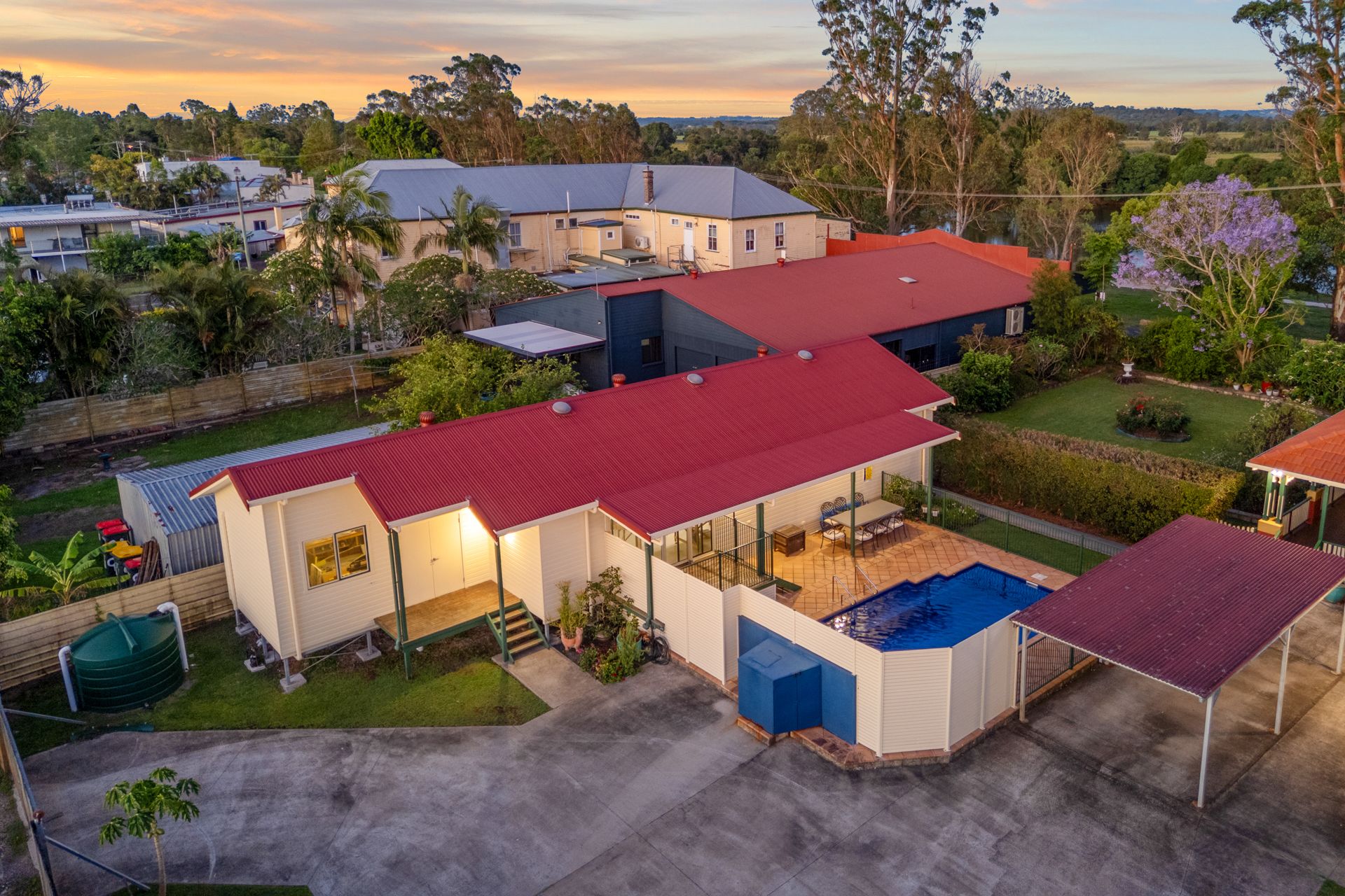 Price Guide $980,000 - $1,070,000, 000 - Thumbnail 6