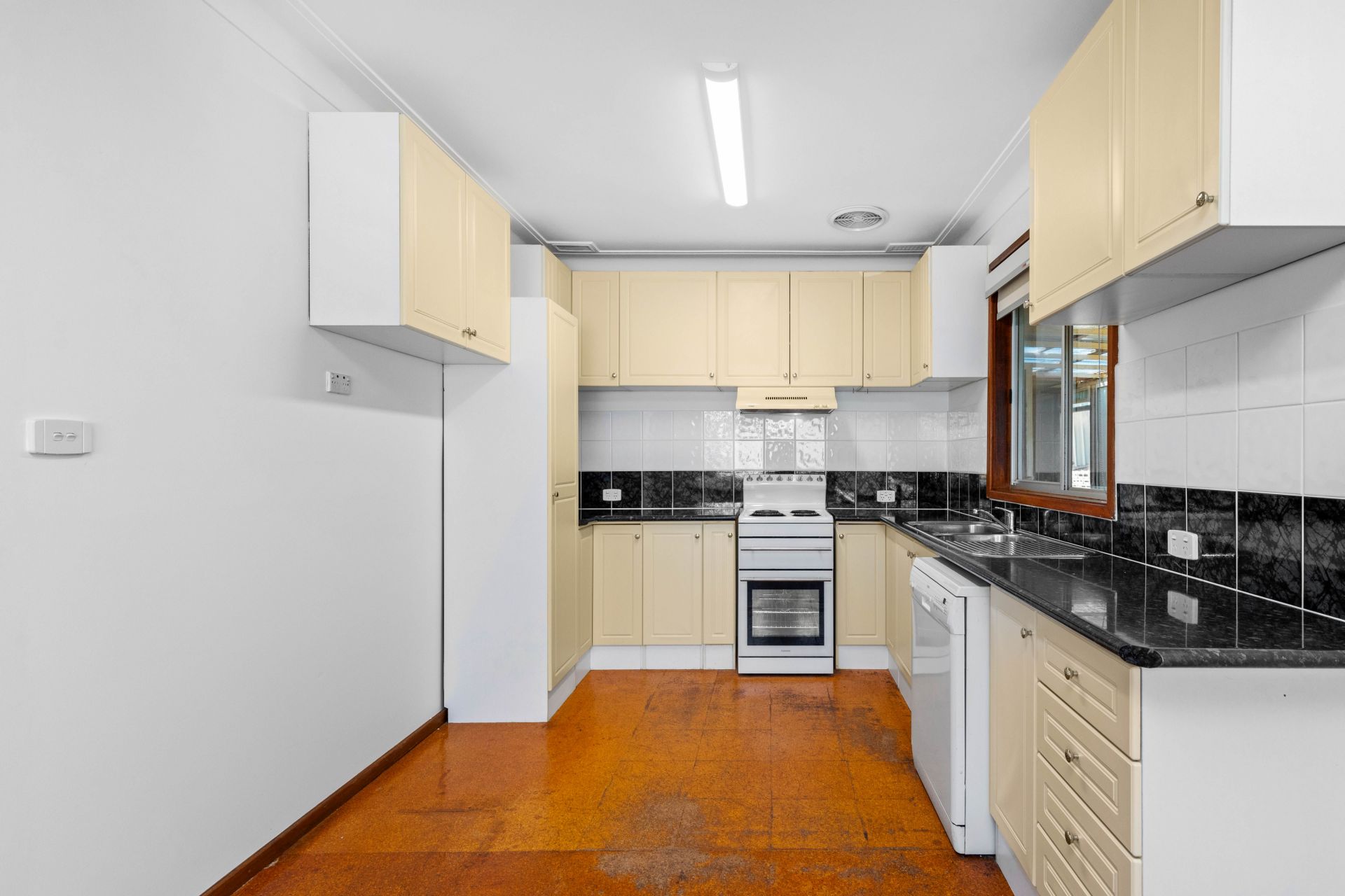 26 Thomas Street, Dudley, Dudley - Thumbnail 6