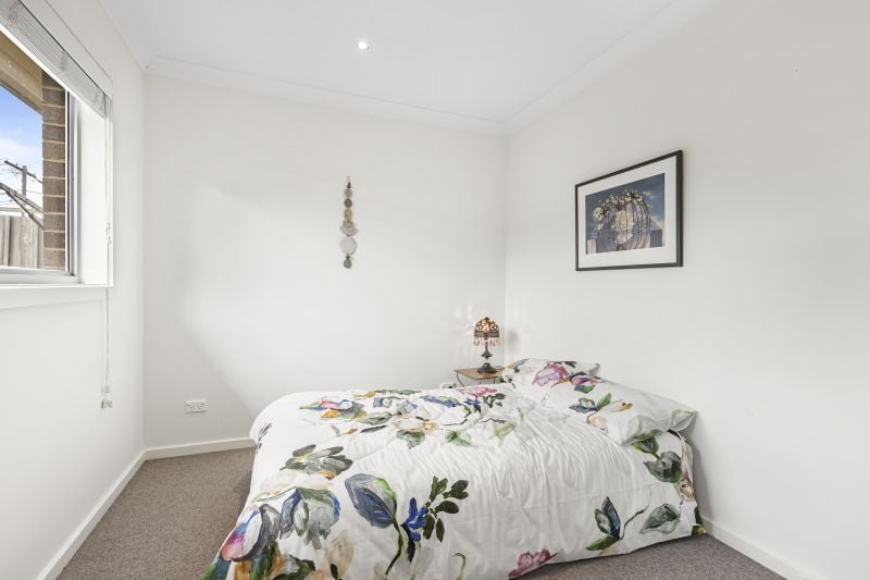2/1 Palm Street, Thomastown