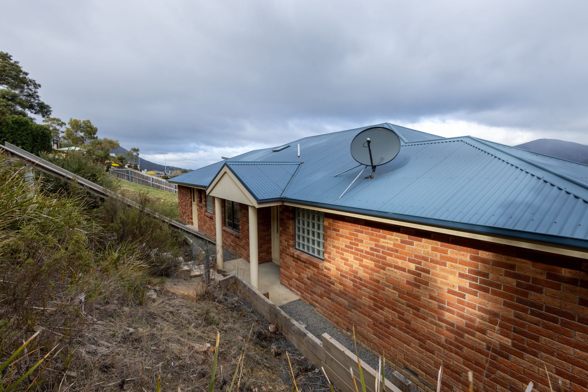 42 Grevillea Ave OLD BEACH TAS, Old Beach - Thumbnail 2
