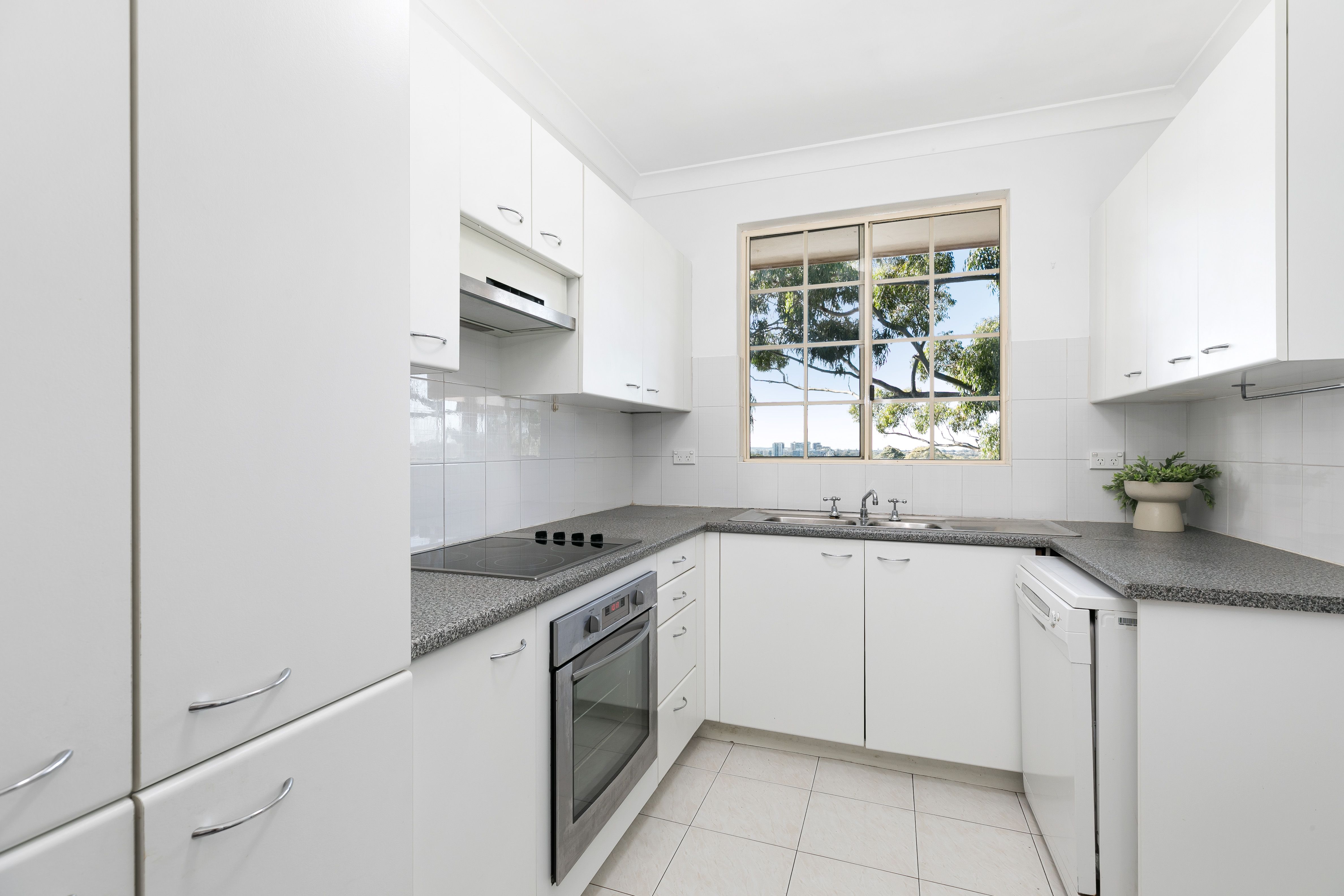 9/1 Sunnyside Avenue CARINGBAH 2229