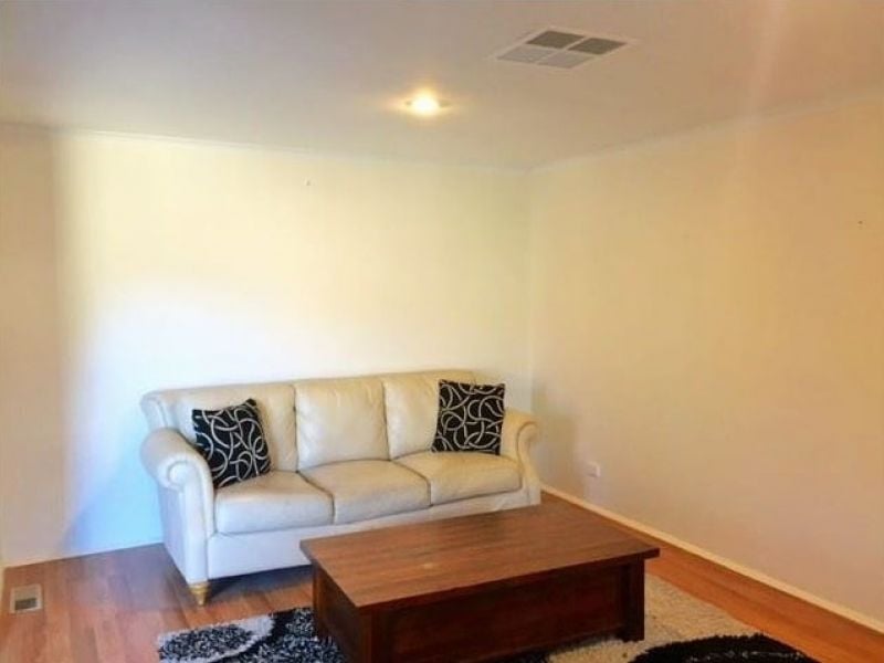 4 Glenloth Court, Epping