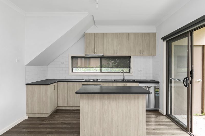 4/19 Positano Way, Lalor