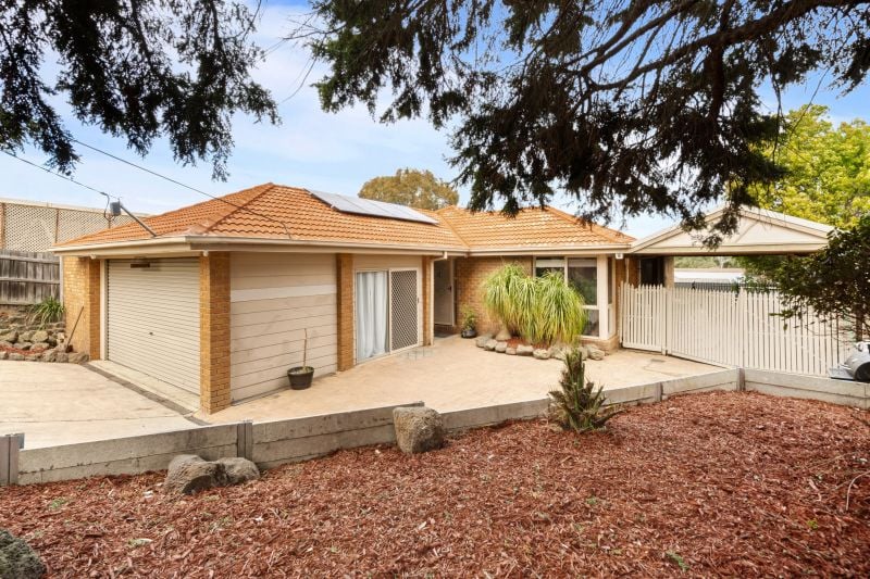 32 Longwood Drive, Epping