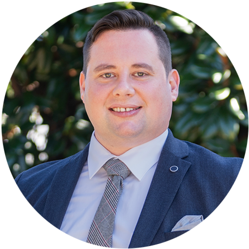 Lewis Elliott Real Estate Agent