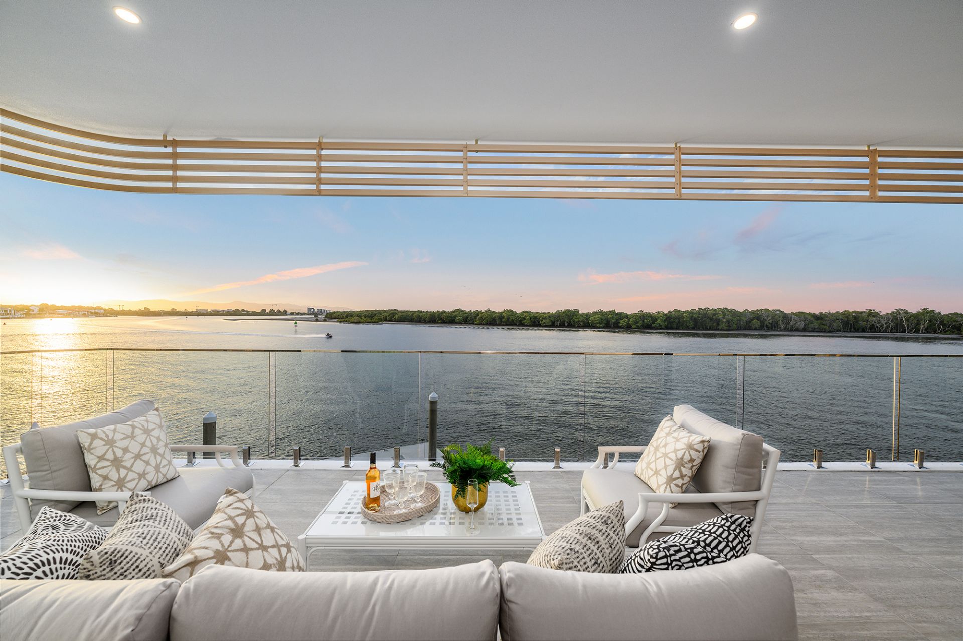 2/4 Paradise Parade, Paradise Point QLD 4216, Paradise Point - Thumbnail 6