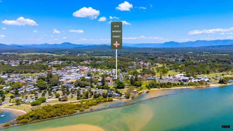 Top-Floor Unit with Water Views