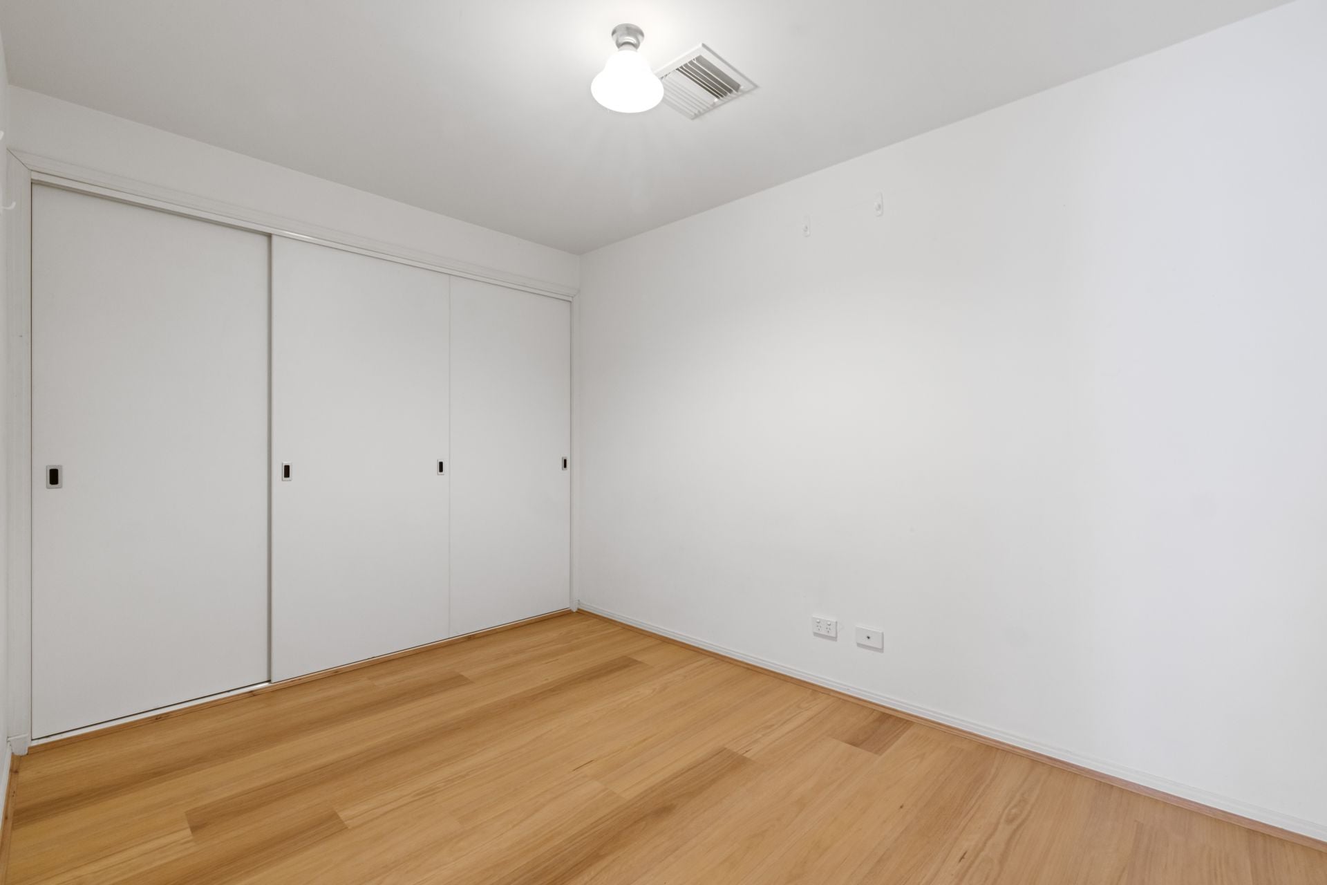 Stylish Bayside Living in The Park Development