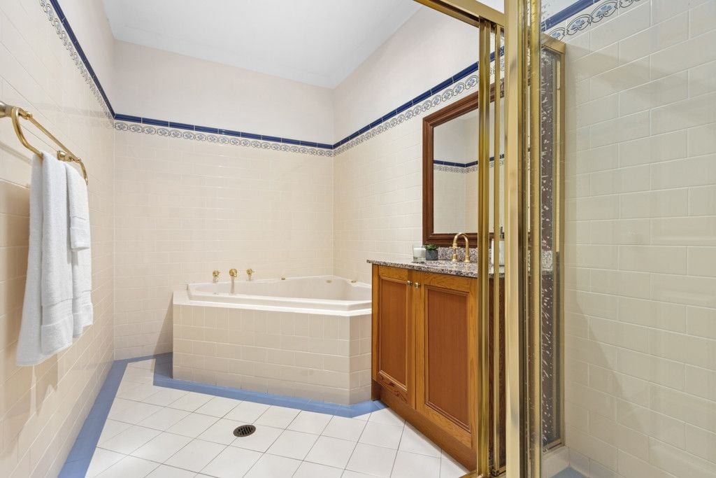 1/200-202 Burraneer Bay Road CARINGBAH SOUTH 2229