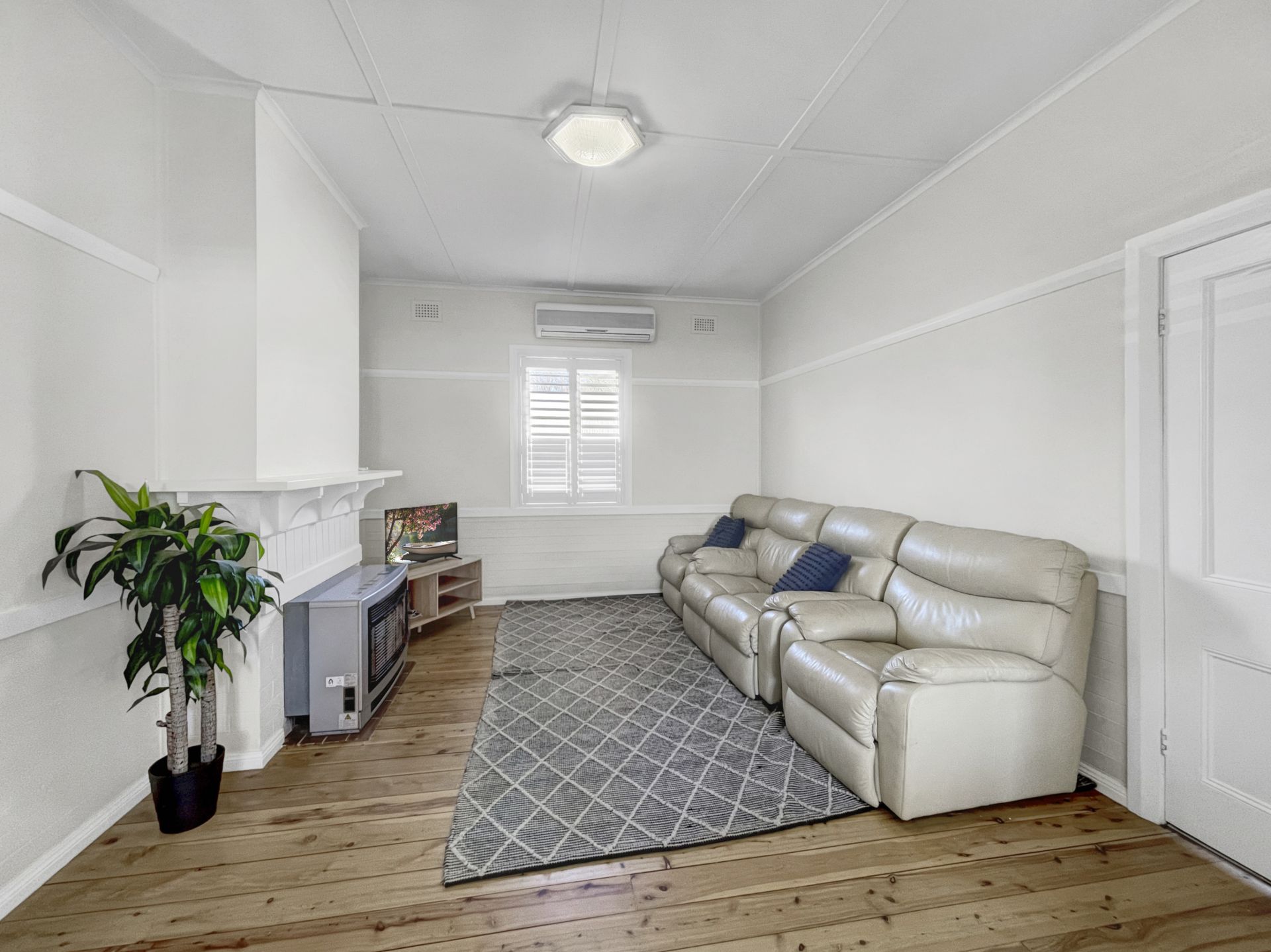 30 Icely Road Orange NSW, Orange - Thumbnail 6