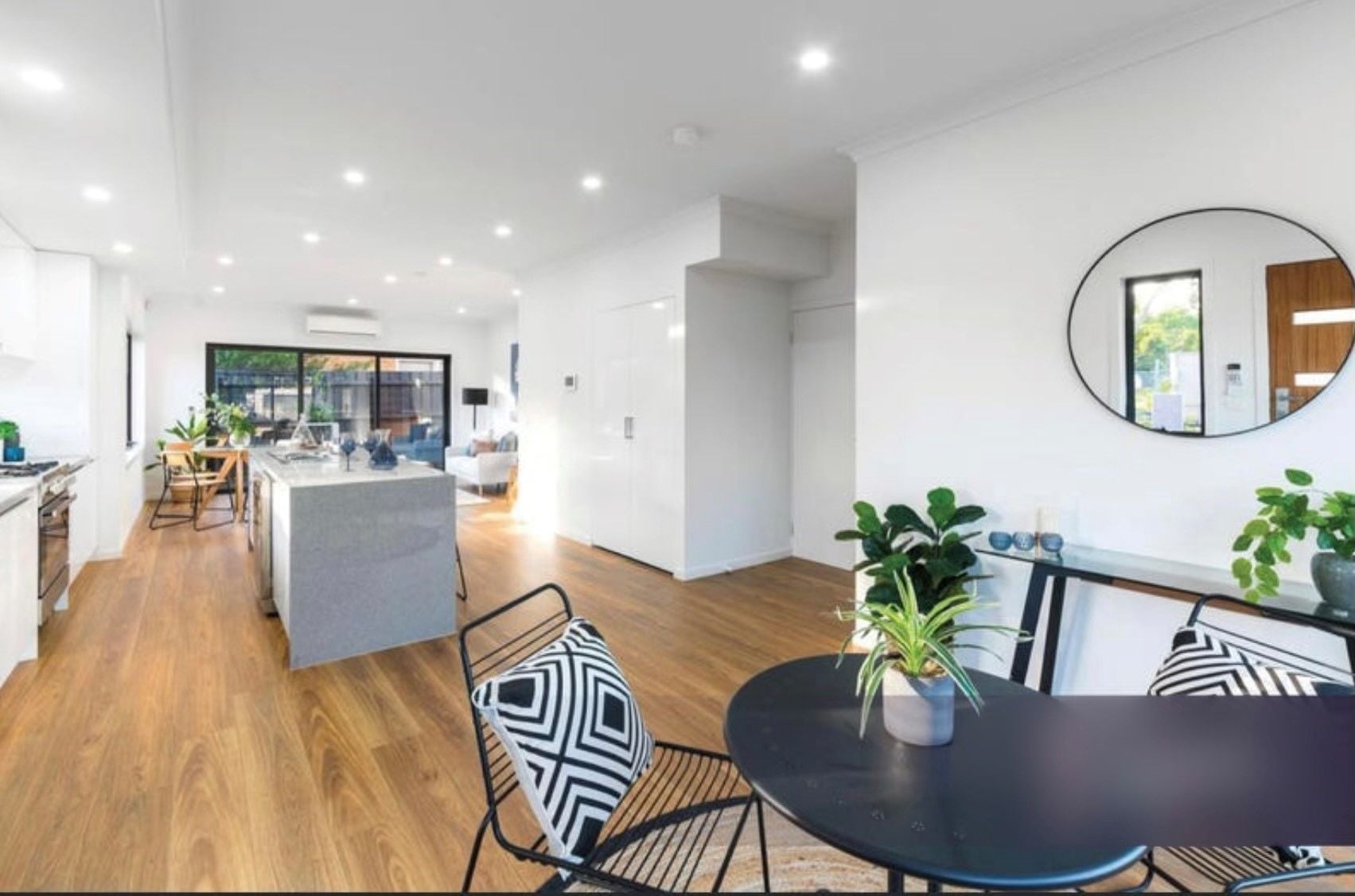 FINE FINISHES, EXPANSIVE SPACES