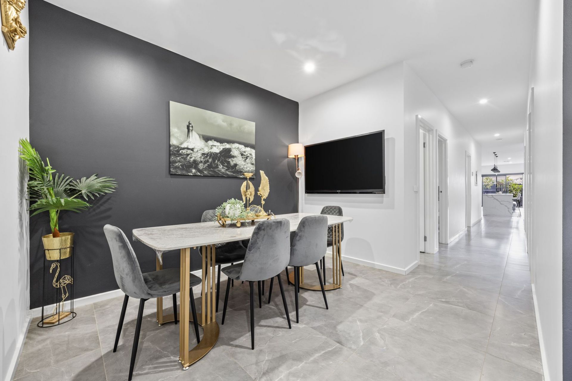 Stylish, Modern Living in a Prime Lalor Location