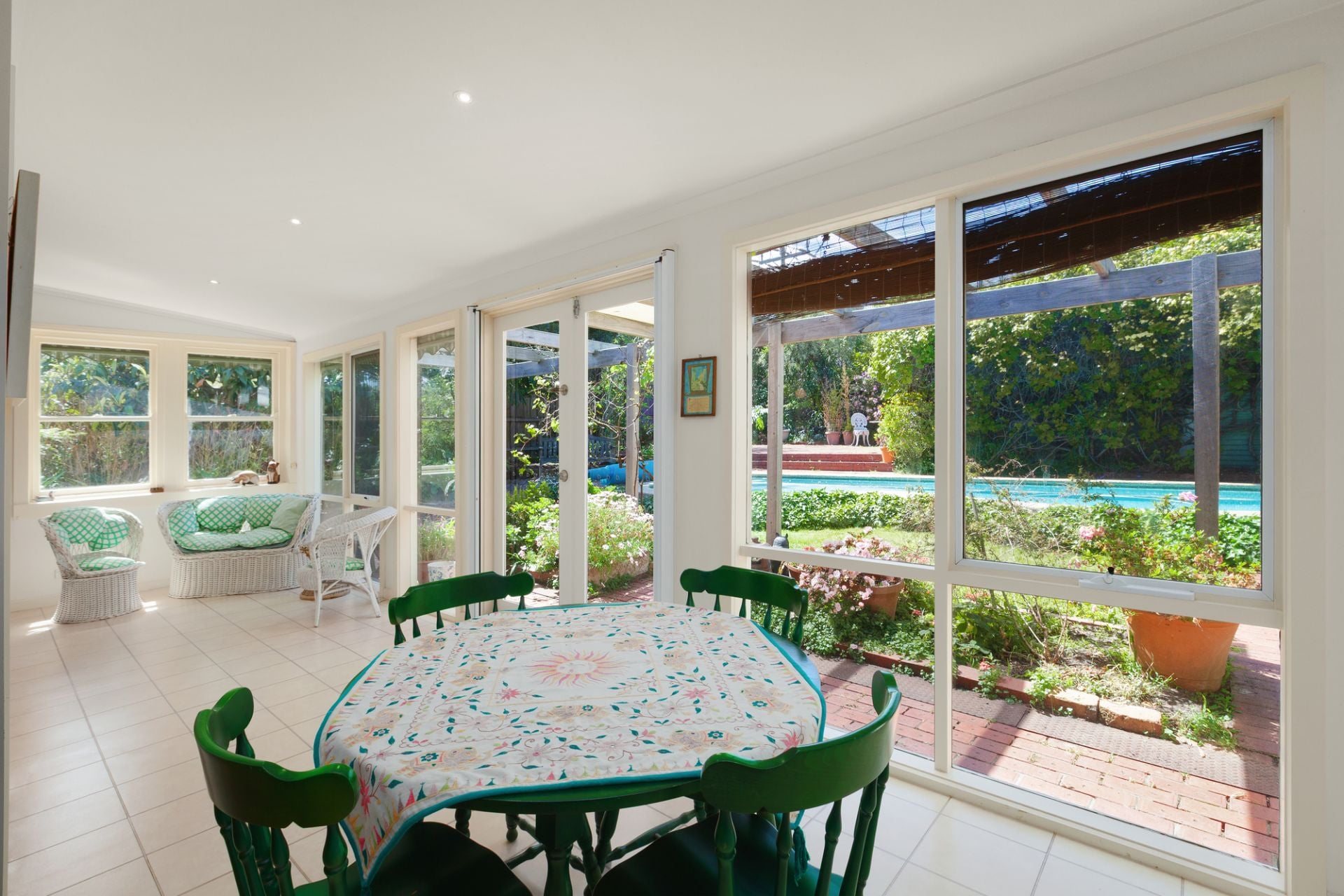 16 Meadow Grove, Deepdene, Deepdene - Thumbnail 6