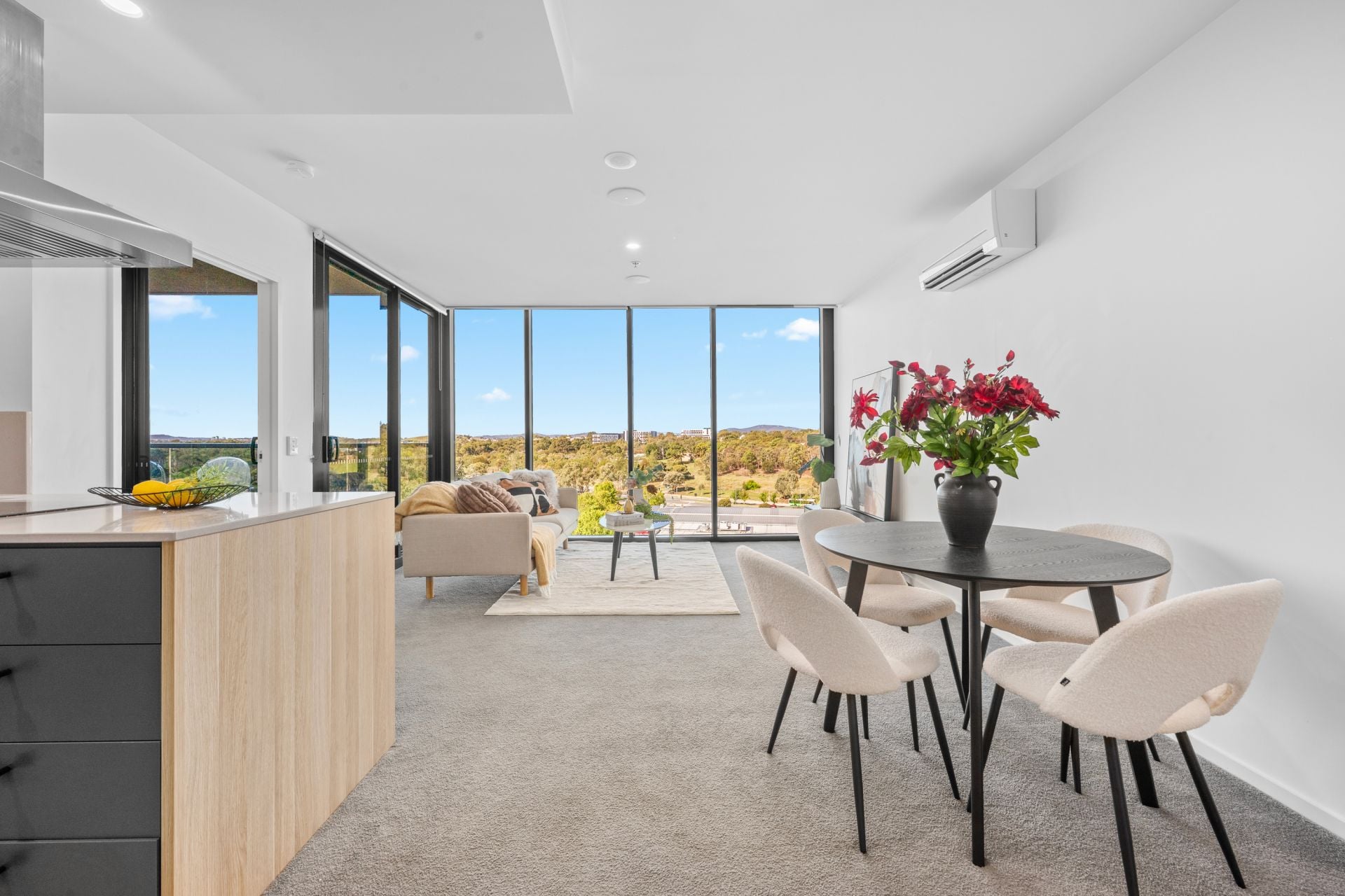 501/4 Grazier Lane Belconnen ACT, Belconnen - Thumbnail 2