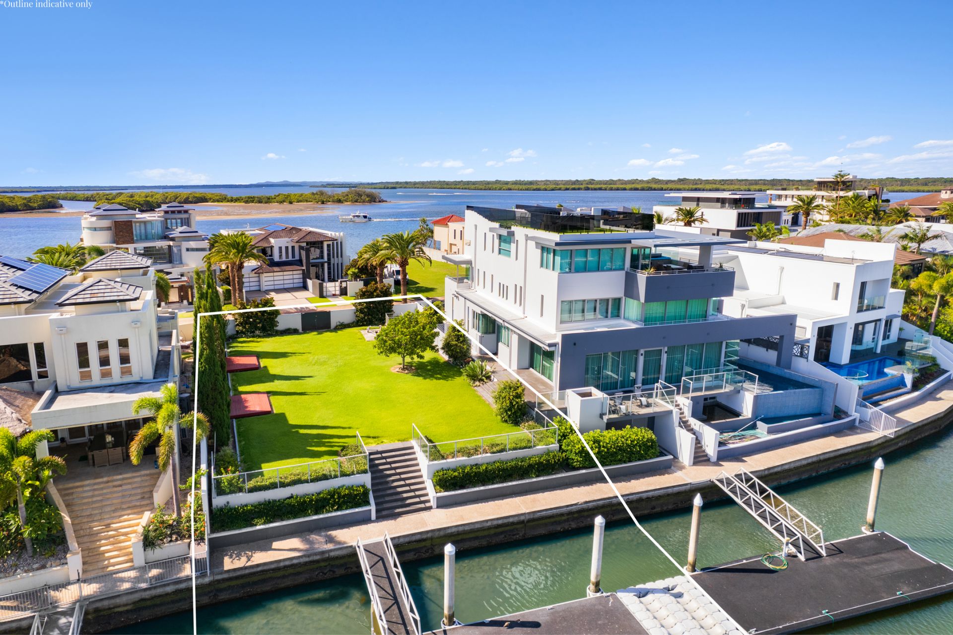 14 Knightsbridge Parade West, Sovereign Islands QLD 4216, Sovereign Islands - Thumbnail 2