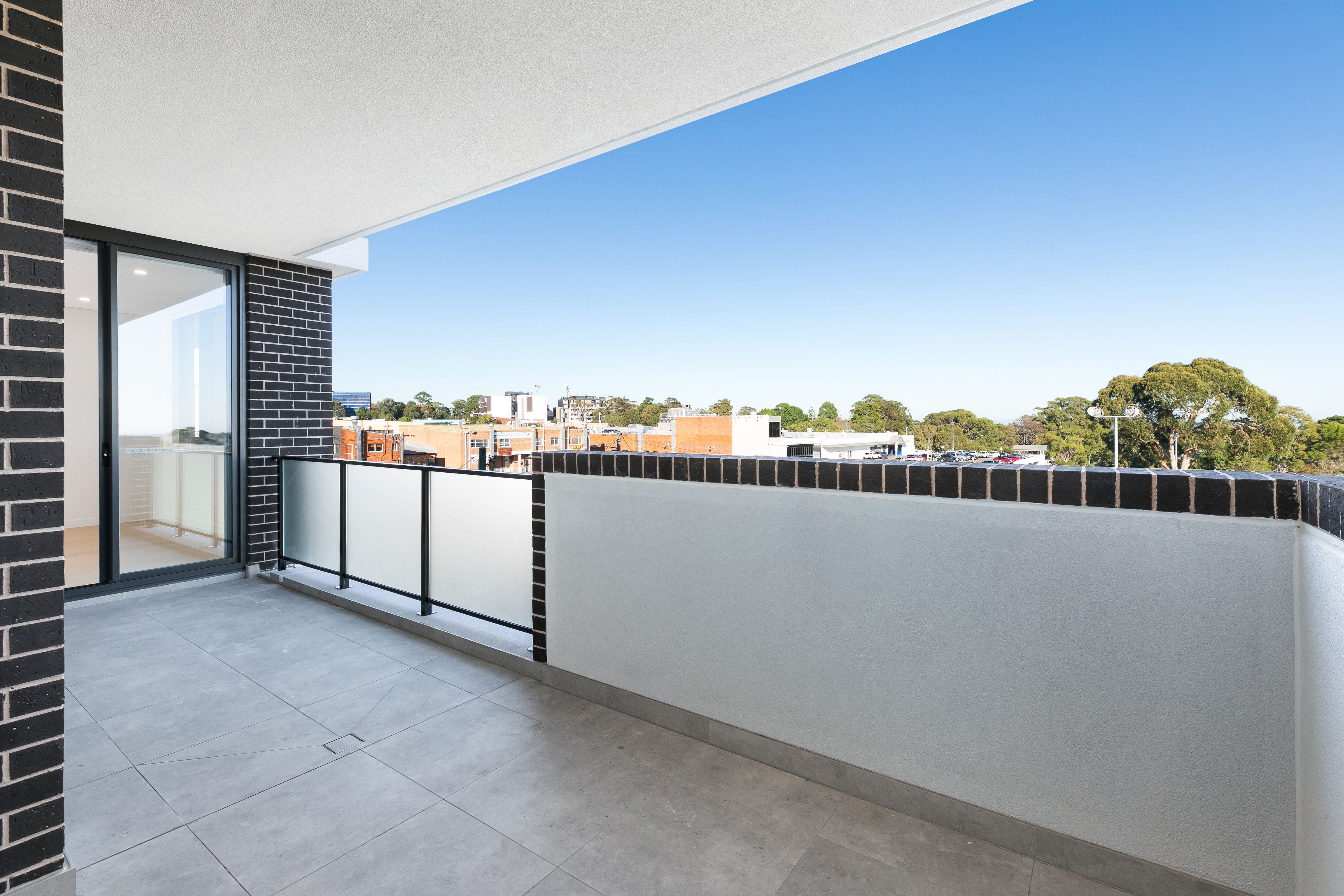 302/102-104 Caldarra Avenue ENGADINE 2233