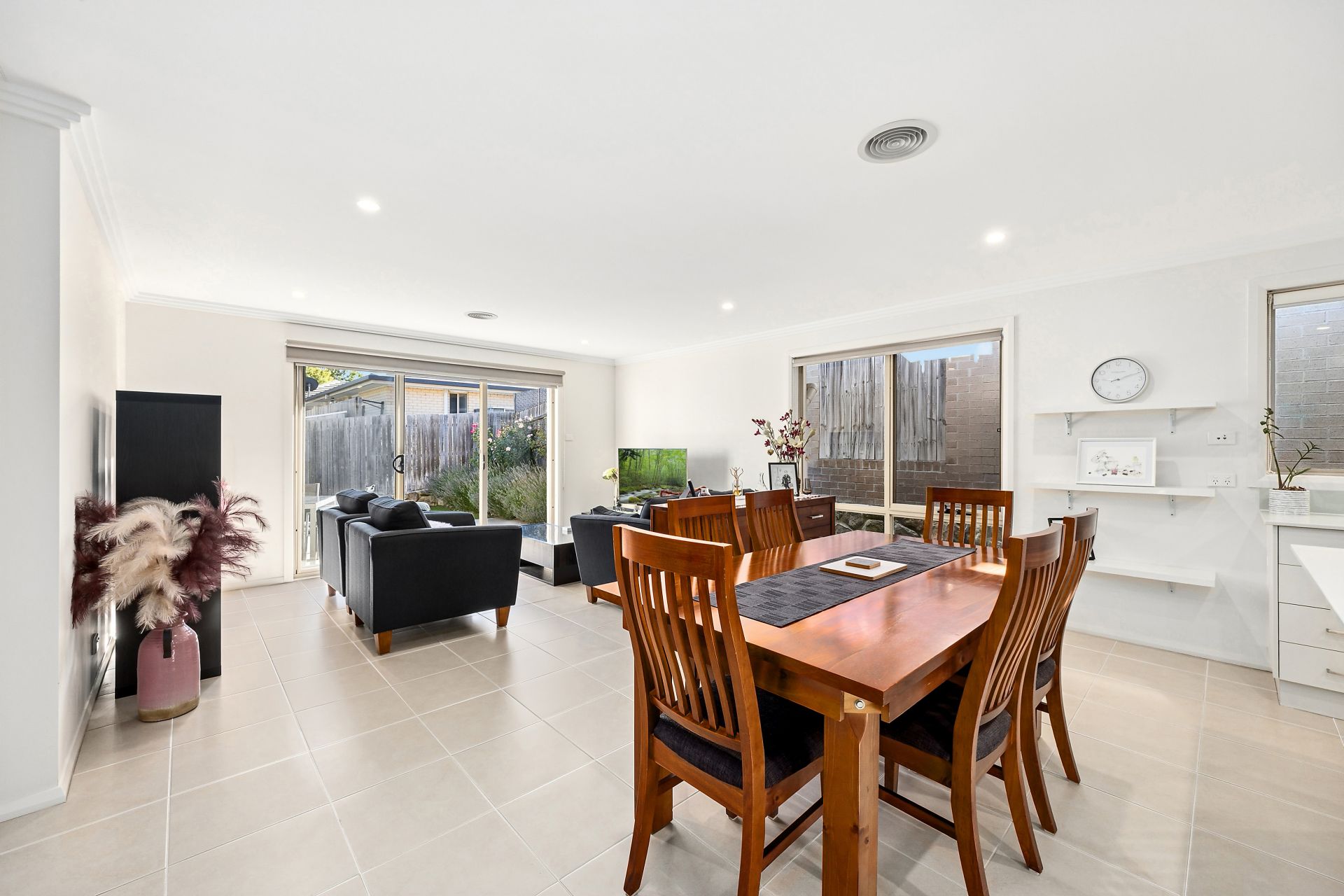 45 Beveridge Crescent, Forde, Forde - Thumbnail 5