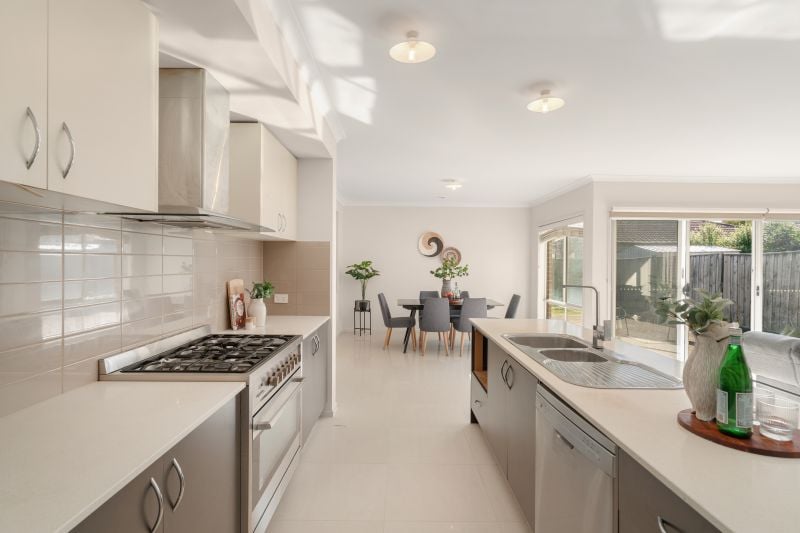 15 Currumbin Road, Doreen