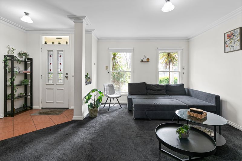 10 Richmond Terrace, Roxburgh Park