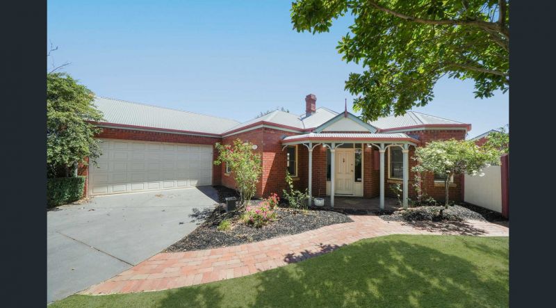 46 Nantilla Crescent, Werribee VIC