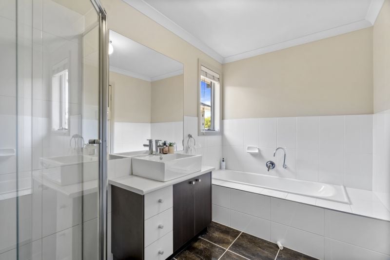 22 Cobb Street, South Morang