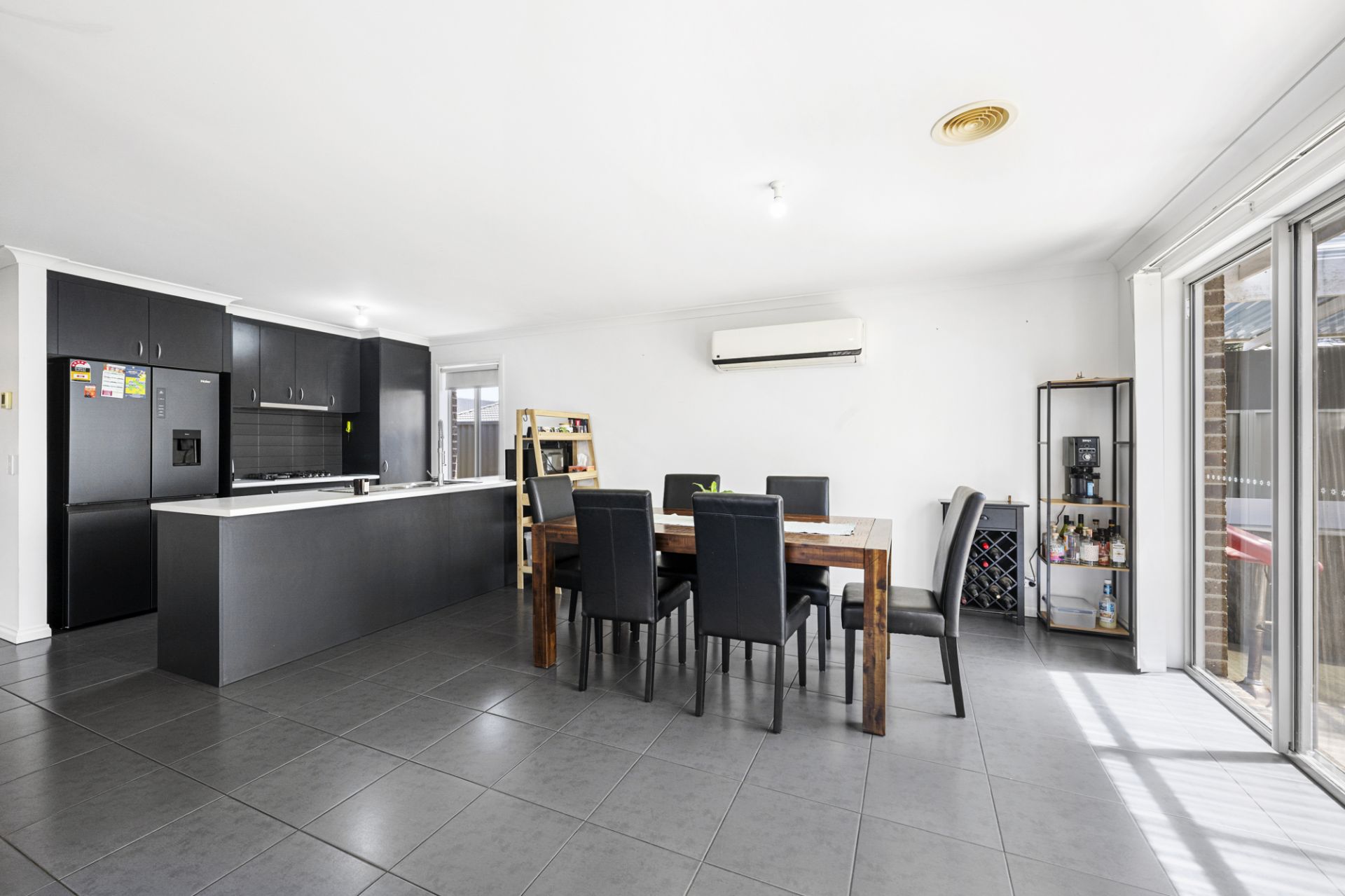 20 McDonald Drive, Mitchell Park, Mitchell Park - Thumbnail 7