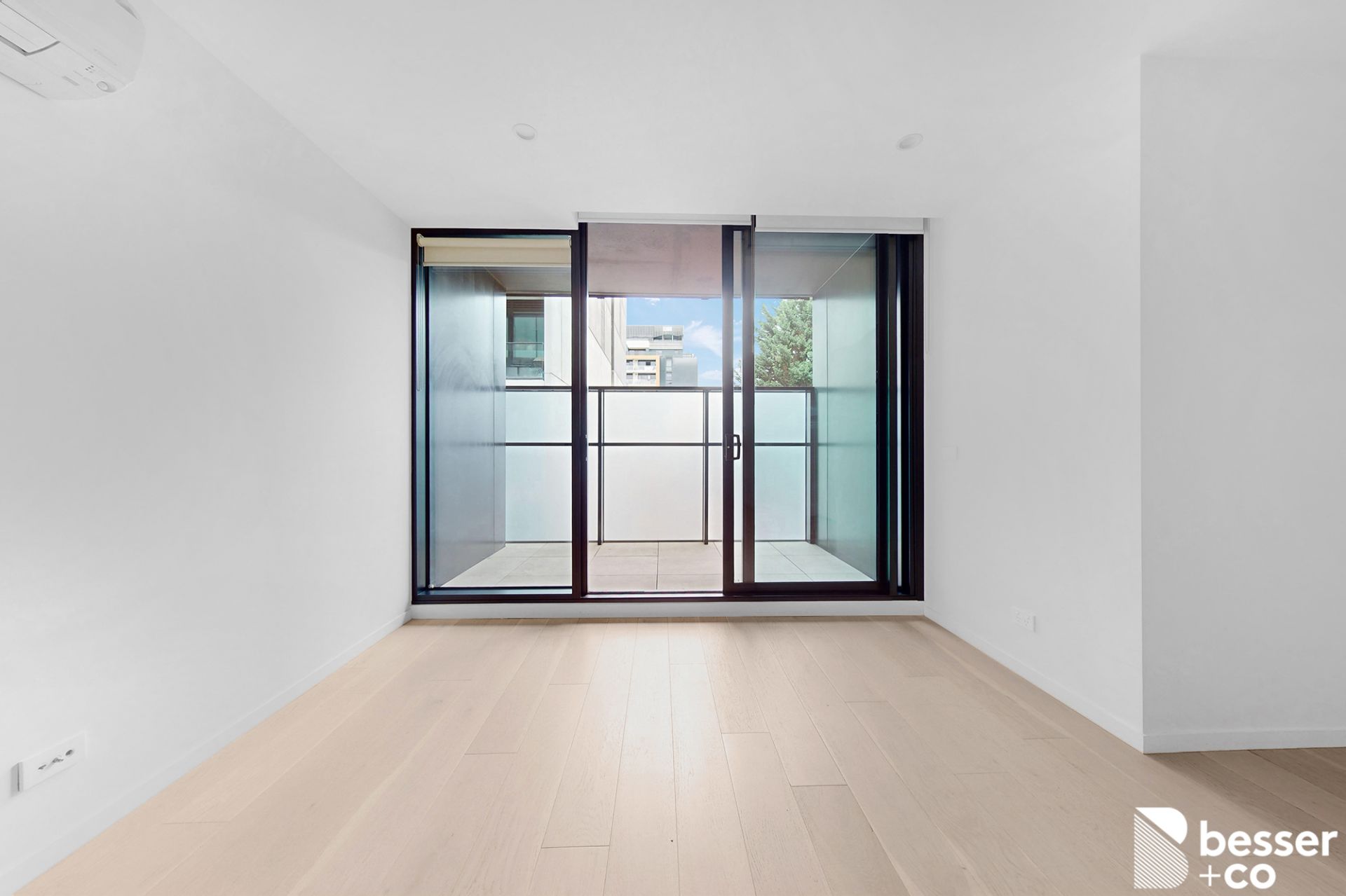 205/8 Garden Street, South Yarra - Thumbnail 3