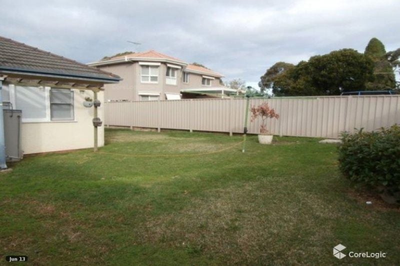 17 Saunders Bay Road, CARINGBAH SOUTH, Caringbah South - Thumbnail 2