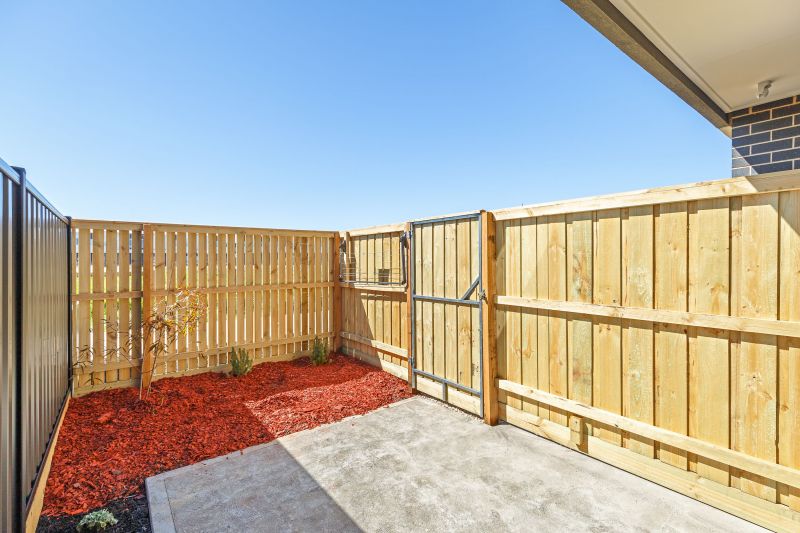 4/90 Saltlake Boulevard, Wollert