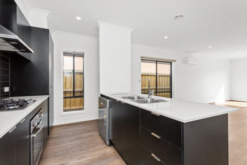 8 Galah Chase, Beveridge