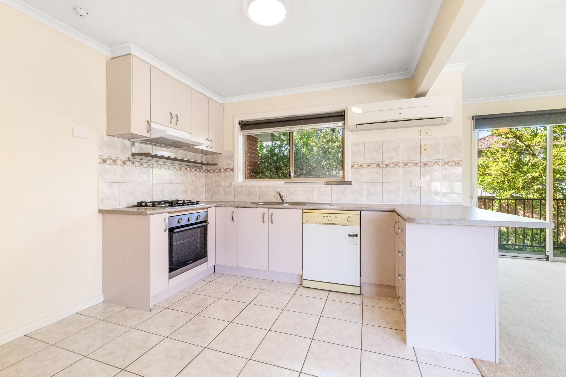 Secluded Gem With Lots Of Garden Surrounds