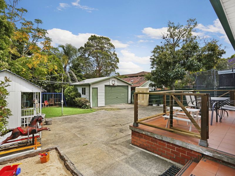 15 Combara Avenue, CARINGBAH, Caringbah - Thumbnail 8