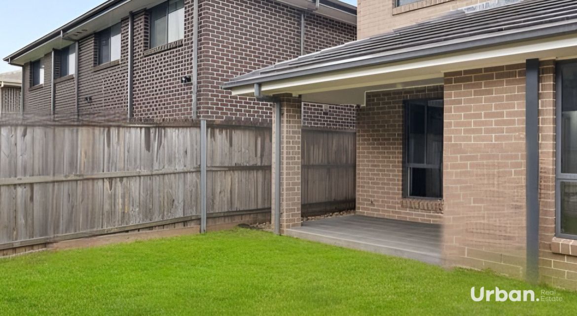 Bardia 59 Ingleburn Gardens Drive