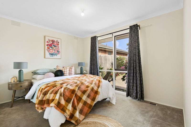 8 Bishop Place, Epping